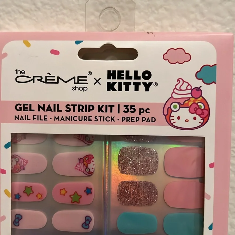 Hello Kitty X The Creme Shop Gel Nail Strip Kit - Picture 2 of 8